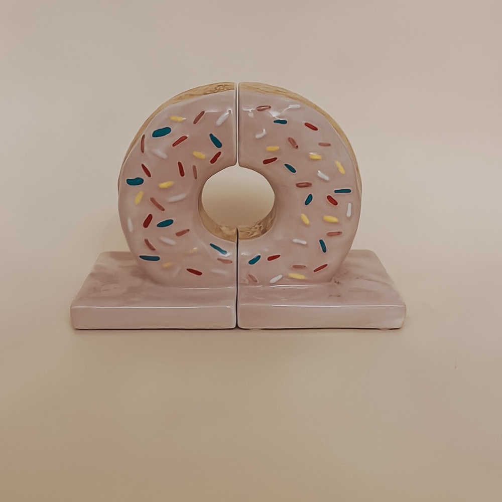 Donut Book Ends